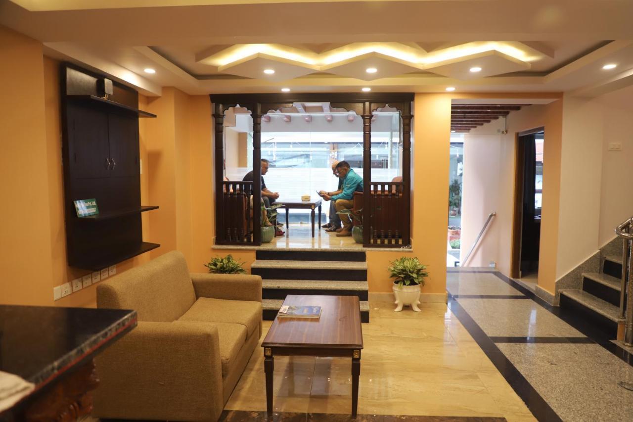 Hotel Pipal Tree Катманду Екстериор снимка